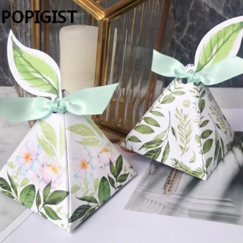 Wedding Favors Bomboniera birthday gift box Green forest Style Triangular Pyramid flower leaves Candy Boxes leaf tags+ribbon