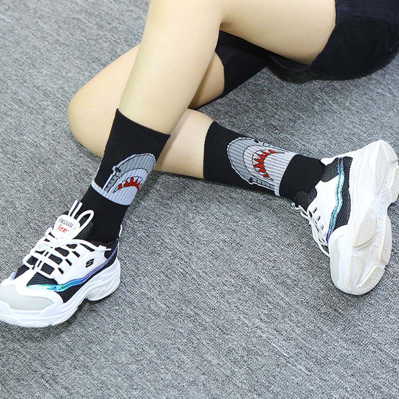 Fashion shark Hip Hop socks men long socks cartoon Hiphop Street Sport Skateboard black white crew socks street fashion gifts