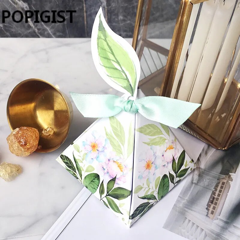 Wedding Favors Bomboniera birthday gift box Green forest Style Triangular Pyramid flower leaves Candy Boxes leaf tags+ribbon