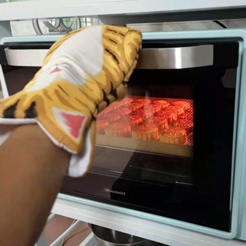 Cartoon 3D Cat Paws Oven Mitts Heat Resistant Non-slip Kitchen Baking Gloves Long Cotton Kitchen Microwave Insulation Gloves