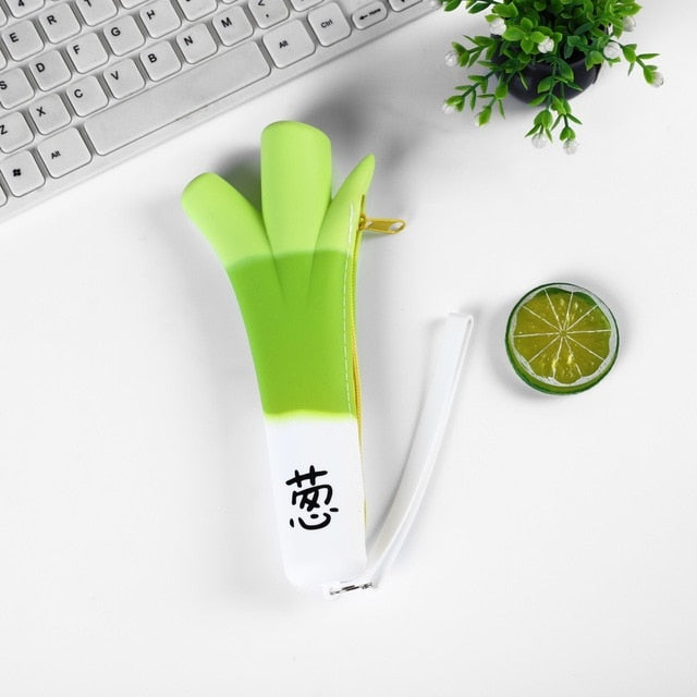 Fruit and vegetable silicone pencil case Cute pencil bag Student pen case Children storage bag big purse key bag School supplie