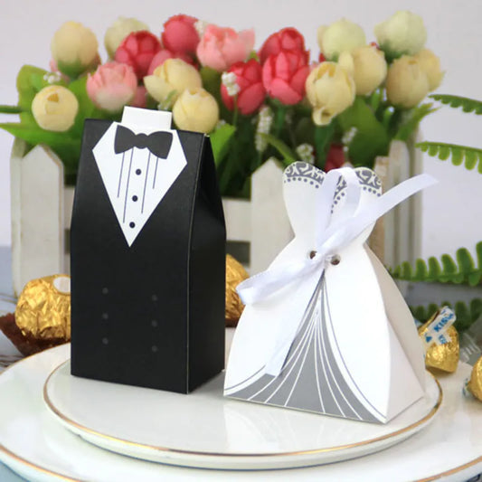 50/100pcs Candy Boxes Bags Bridal Groom Gift Cases Tuxedo Dress Gown Candy Box Wedding Favors And Gifts With Ribbon