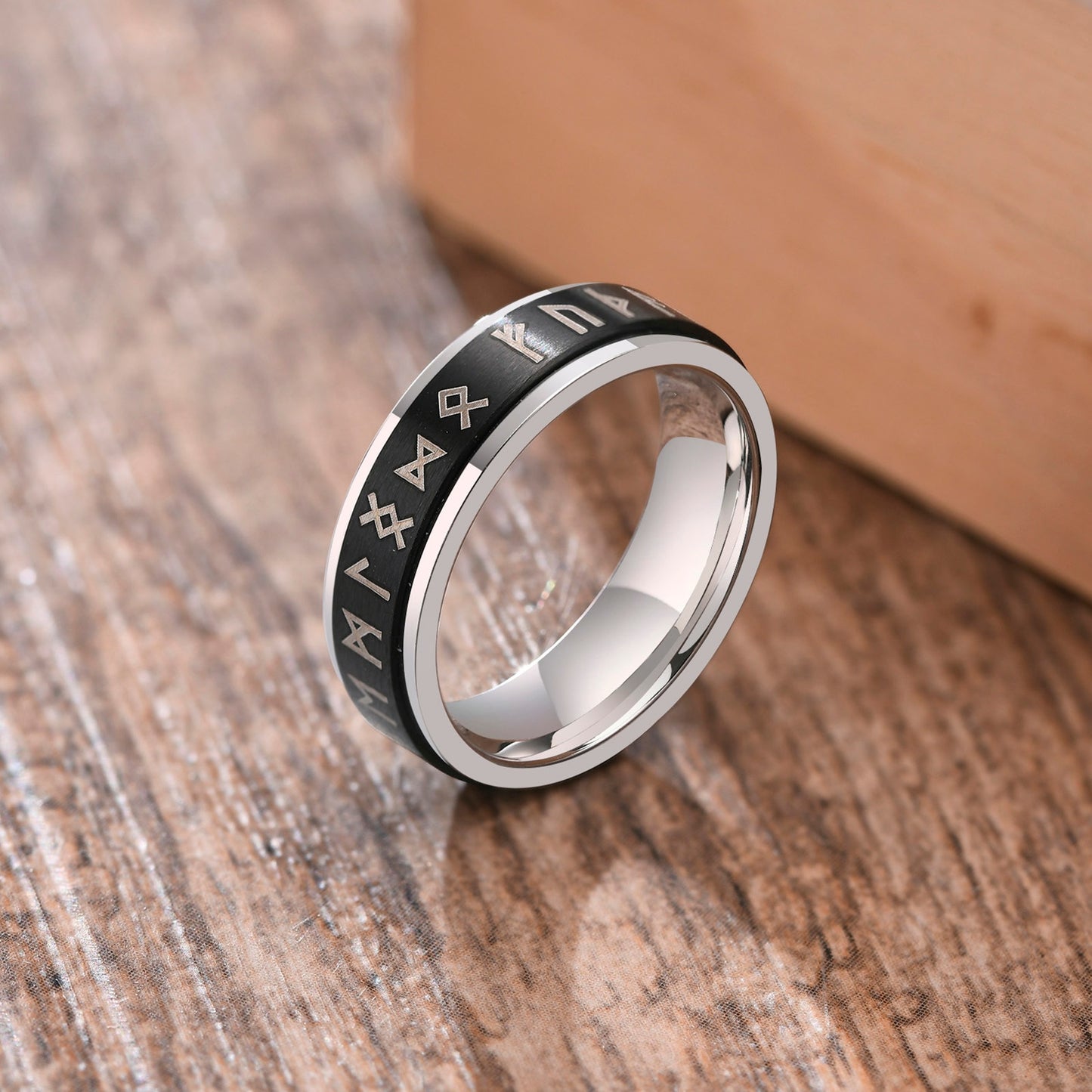 Vnox 6/8mm Spinner Ring for Men Stress Release Accessory Classic Stainless Steel Wedding Band Casual Viking Rune Sport Jewelry