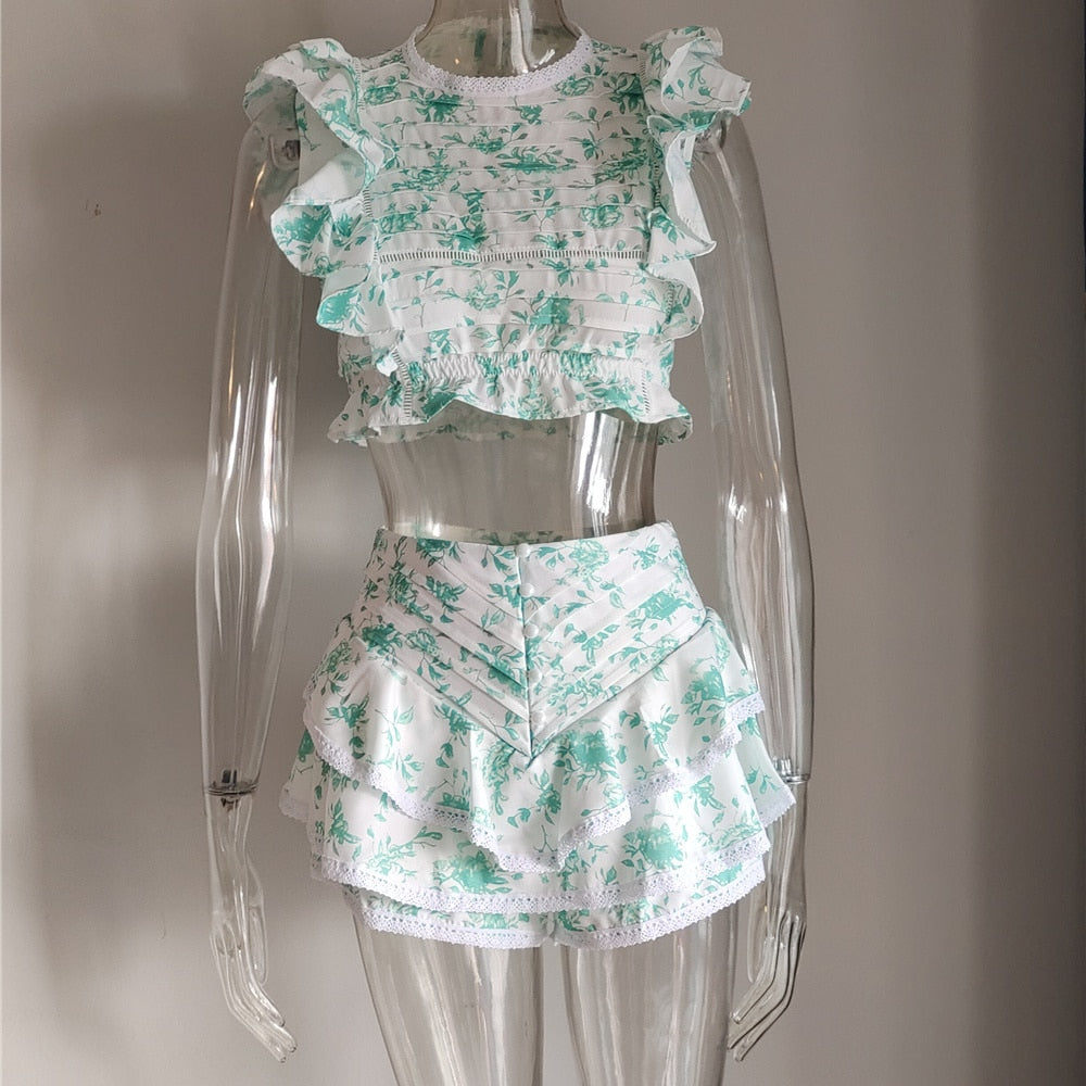 Sunday Set elastic waistband Cropped top with ruffle detail and cute ruffle mini shorts skirts