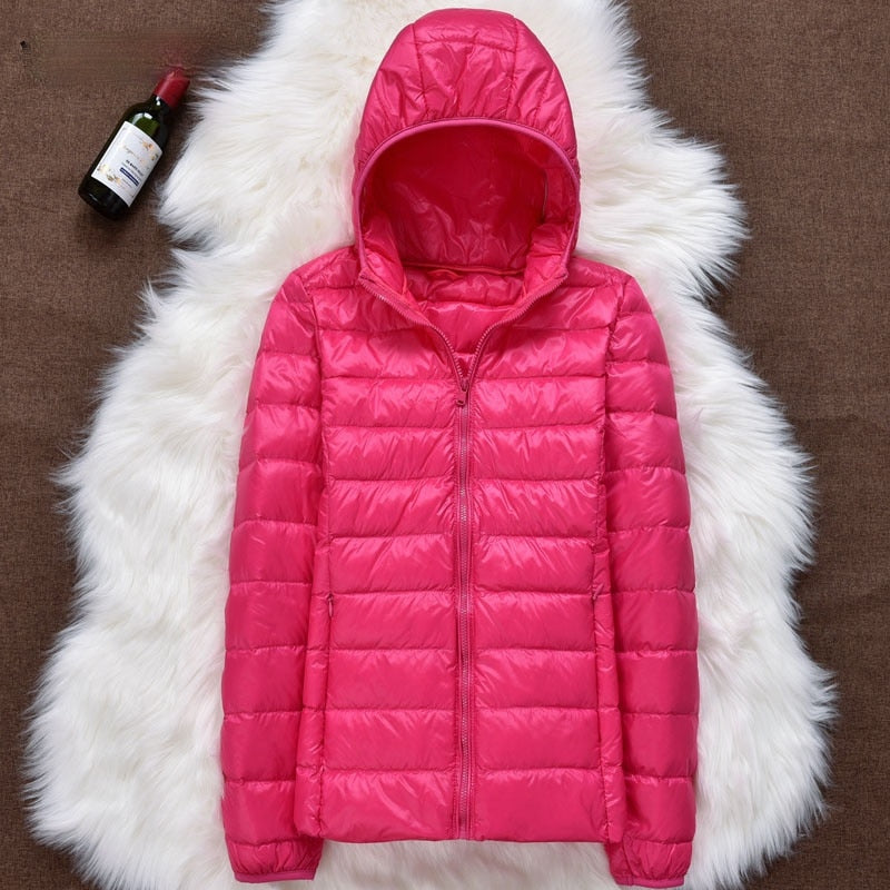 Women Ultralight Thin Down Jacket 90% White Duck Down Hooded Jackets Warm Coat Parka Female Portable Outwear