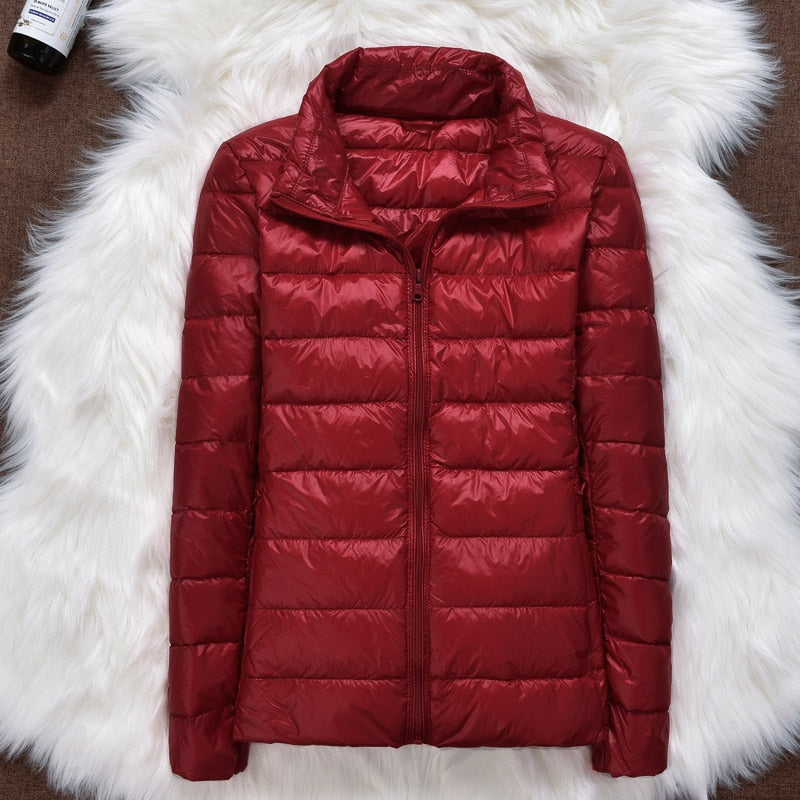 Women Ultralight Thin Down Jacket 90% White Duck Down Hooded Jackets Warm Coat Parka Female Portable Outwear