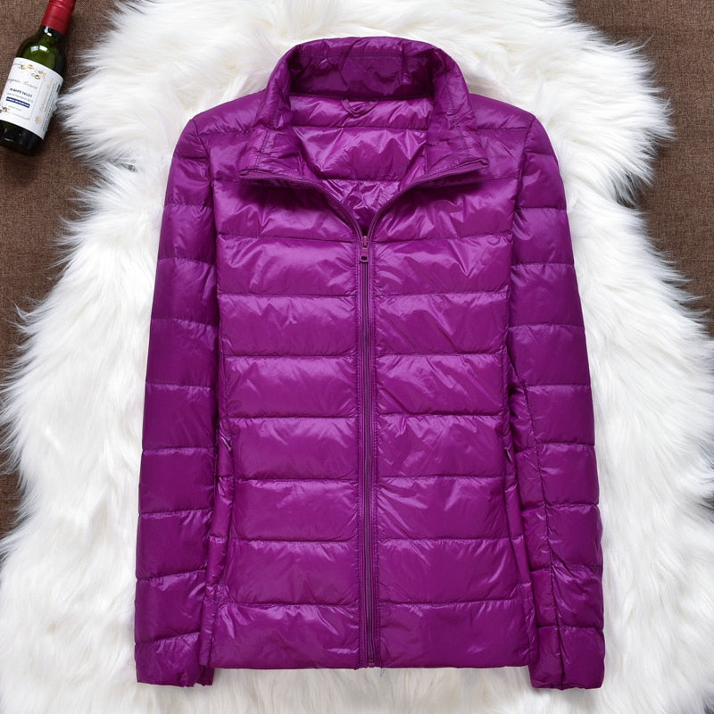 Women Ultralight Thin Down Jacket 90% White Duck Down Hooded Jackets Warm Coat Parka Female Portable Outwear