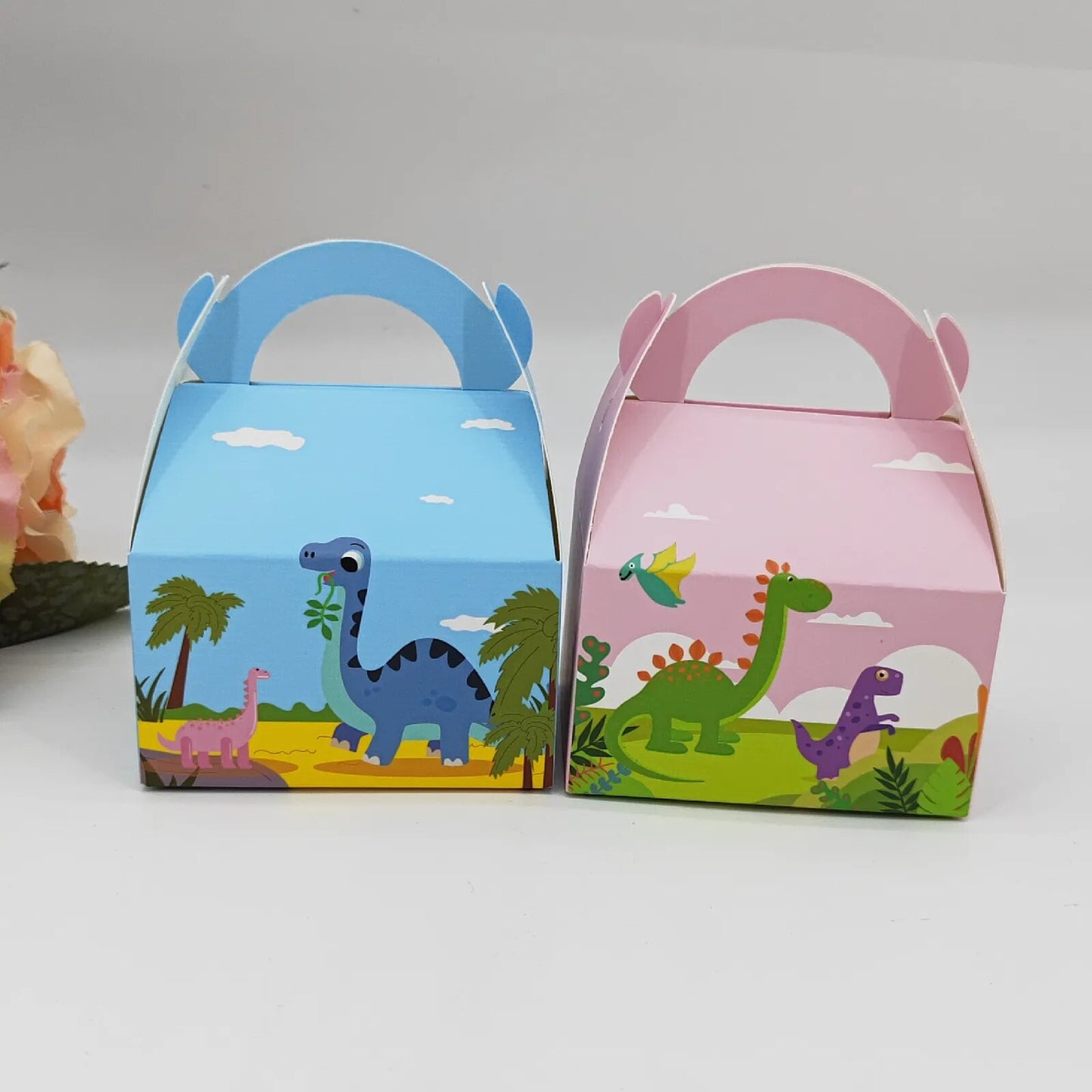 10Pcs Blue Pink Dinosaur Paper Candy Box Bag Jungle Party Favors Cracker Cookie Box Bag for Packaging Treat Kids Birthday Box