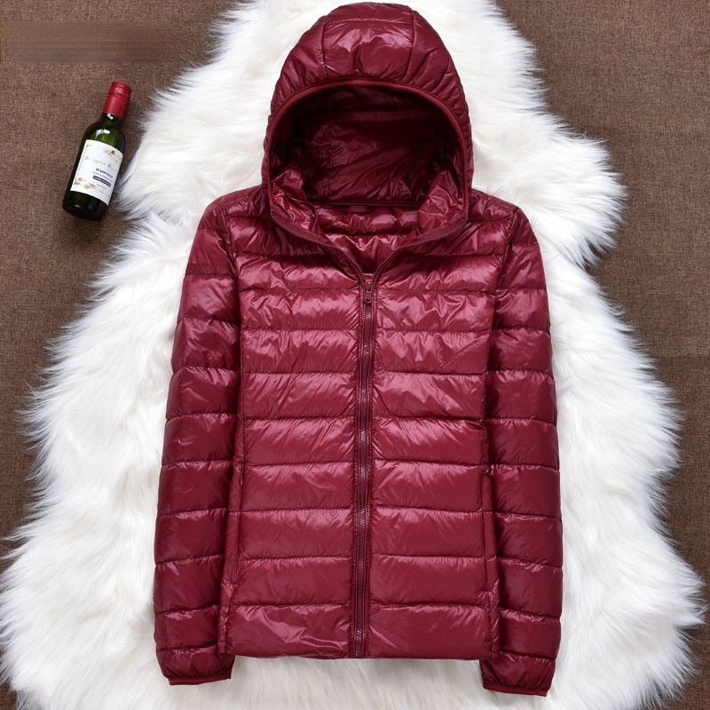 Women Ultralight Thin Down Jacket 90% White Duck Down Hooded Jackets Warm Coat Parka Female Portable Outwear