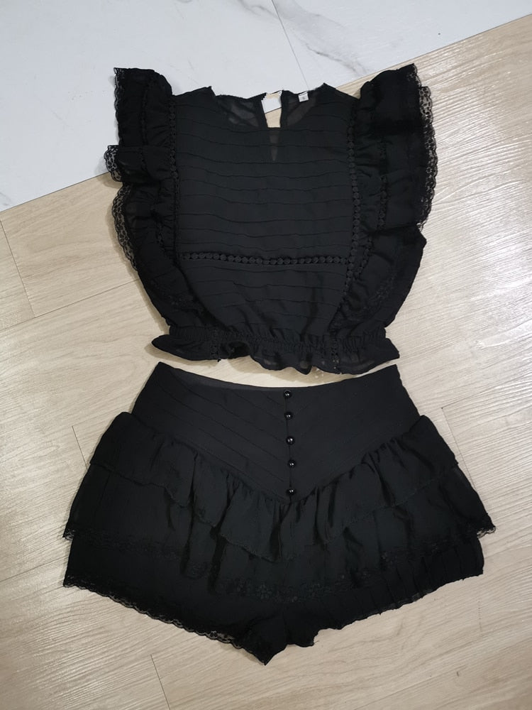 Sunday Set elastic waistband Cropped top with ruffle detail and cute ruffle mini shorts skirts