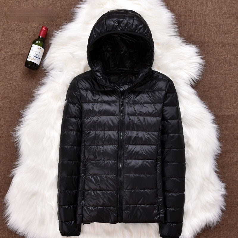 Women Ultralight Thin Down Jacket 90% White Duck Down Hooded Jackets Warm Coat Parka Female Portable Outwear