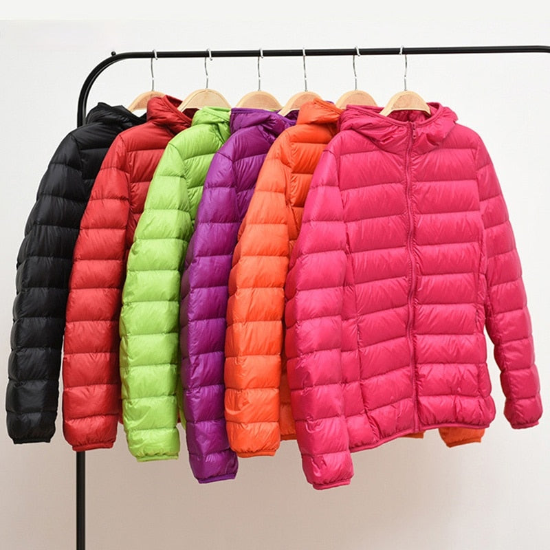 Women Ultralight Thin Down Jacket 90% White Duck Down Hooded Jackets Warm Coat Parka Female Portable Outwear