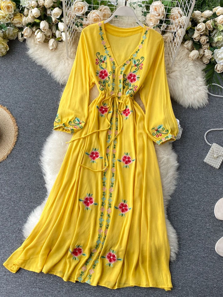 Women's Dress Travel Photography Holiday Long Dress New Retro Ethnic Style Embroidered V-neck Lantern Sleeve Dress