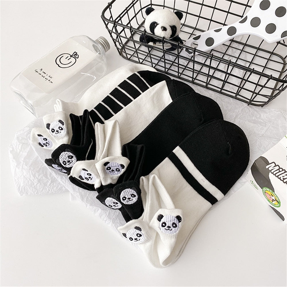 Funny Cute Embroidery Panda Socks Women Harajuku Divertidos Kawaii White Black Calcetines Mujer Ankle Sokken Chaussette Femme