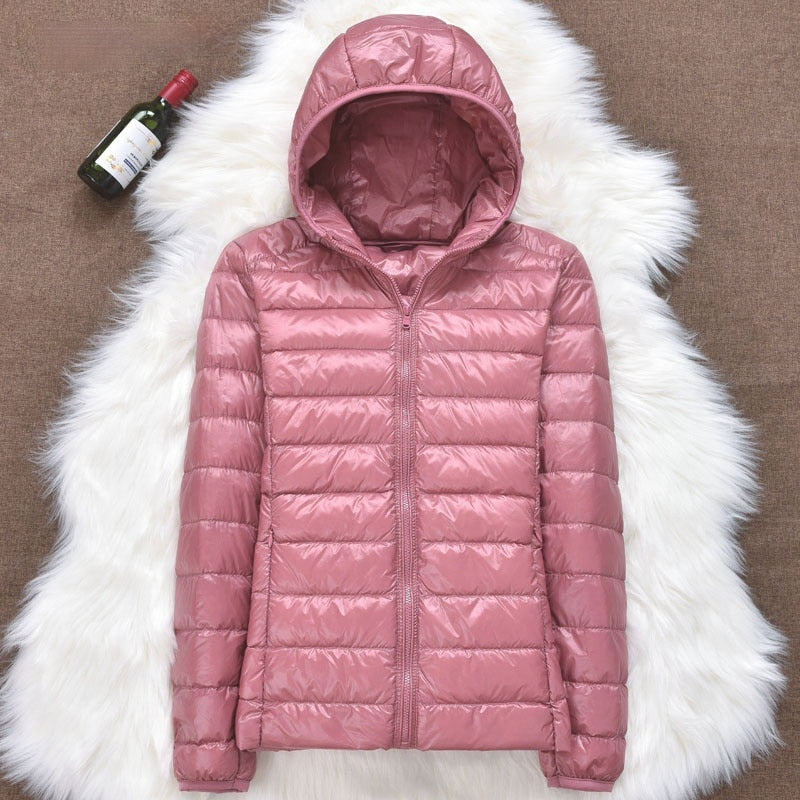 Women Ultralight Thin Down Jacket 90% White Duck Down Hooded Jackets Warm Coat Parka Female Portable Outwear