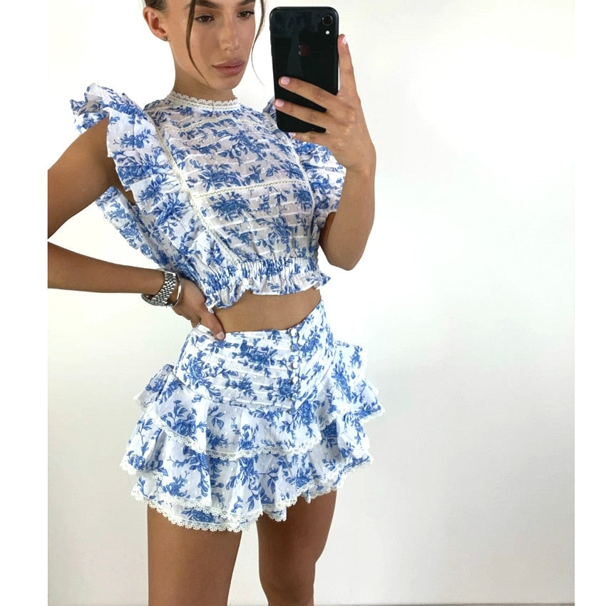 Sunday Set elastic waistband Cropped top with ruffle detail and cute ruffle mini shorts skirts