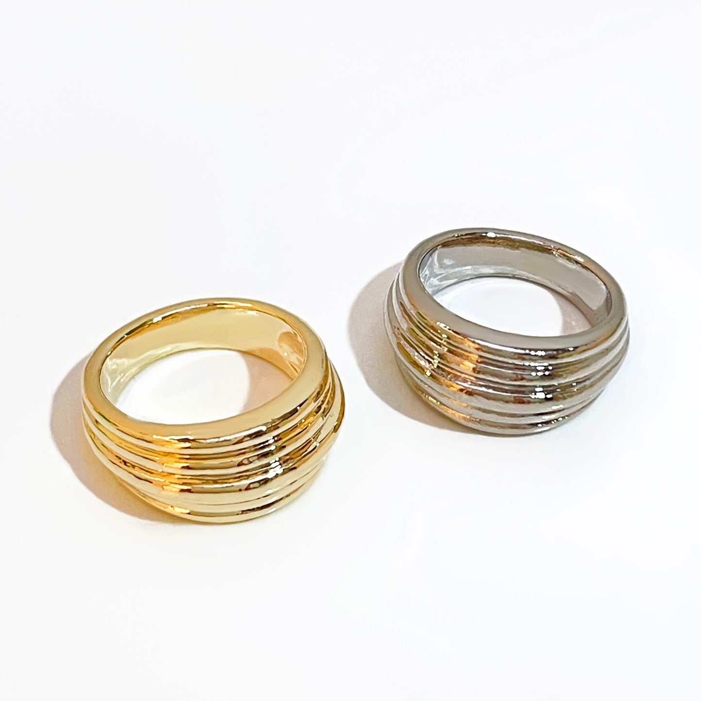 Peri'sBox 4 Designs Irregular Croissants Rings Chunky Circle Geometric Rings for Women Textured Minimalist Rings